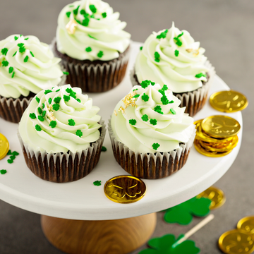 Parent/Child St. Patrick's Day Cupcakes: 1pm - 3:30pm Saturday, March 15th (Price includes 1 Parent & 1 Child)